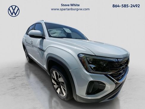 New 2026 Volkswagen Atlas Cross Sport SE FWD image 1
