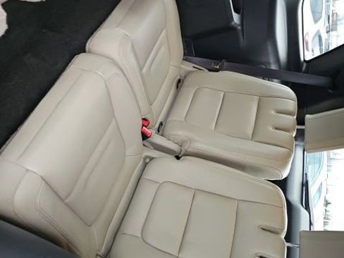 Used 2014 Ford Explorer XLT w/ Equipment Group 202A image 34