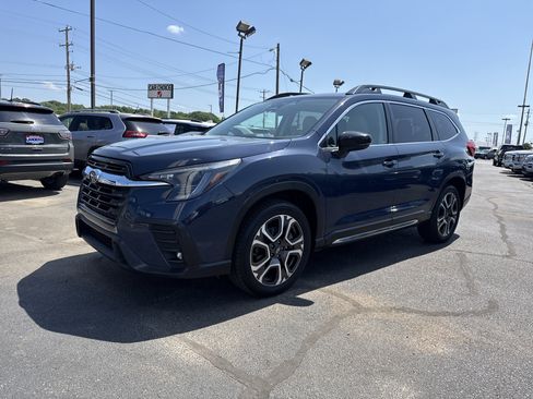 Used 2024 Subaru Ascent Limited image 7