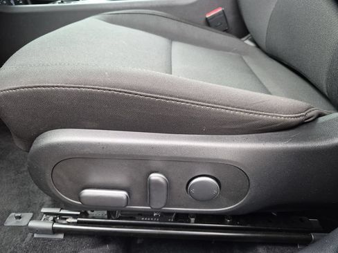 Used 2025 Hyundai Kona SEL FWD image 14
