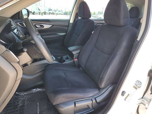 Certified 2016 Nissan Rogue S FWD image 36