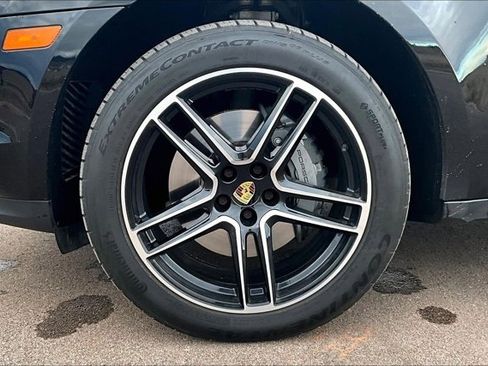 Used 2021 Porsche Macan S image 34