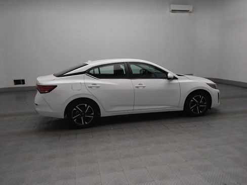 Used 2024 Nissan Sentra SV FWD image 10