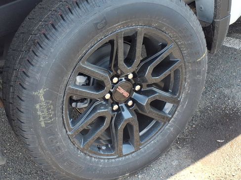 New 2026 GMC Sierra 1500 Pro w/ Graphite Edition image 7