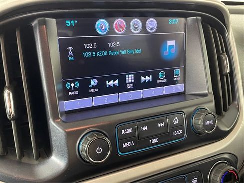 Used 2017 GMC Canyon SLE image 7