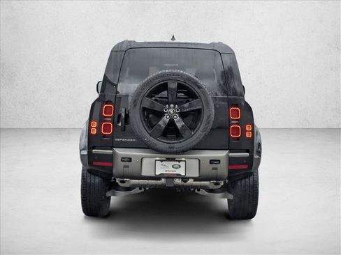 New 2025 Land Rover Defender 90 X-Dynamic SE AWD/4WD image 7