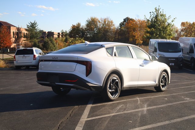 New 2025 Kia K4 EX FWD image 6