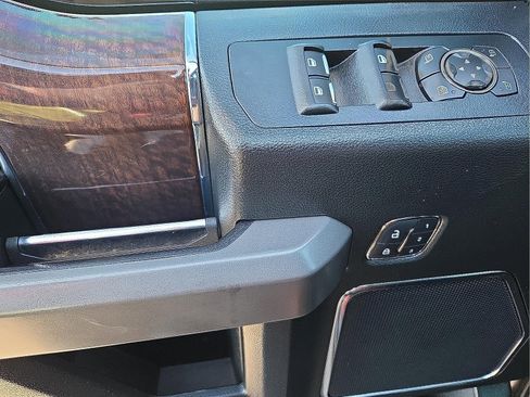 Used 2015 Ford F150 Platinum w/ Equipment Group 701A Luxury image 13