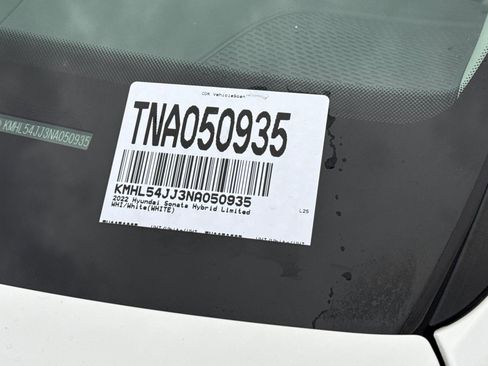 Used 2022 Hyundai Sonata Limited image 22