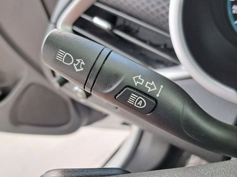 Used 2024 Chevrolet Malibu LT image 12