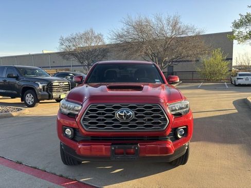Certified 2023 Toyota Tacoma TRD Sport w/ Technology Package image 2