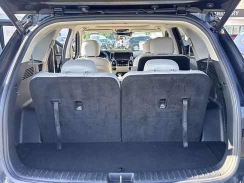 Used 2022 Kia Sorento EX w/ Panoramic Sunroof Package FWD image 12