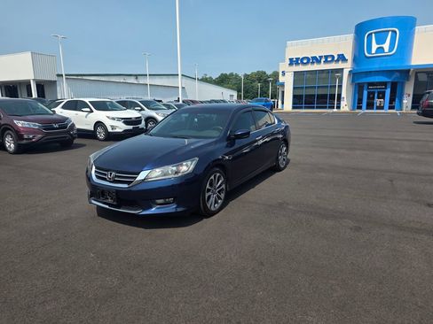 Used 2014 Honda Accord Sport image 7