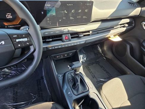 New 2026 Kia K4 LXS image 22