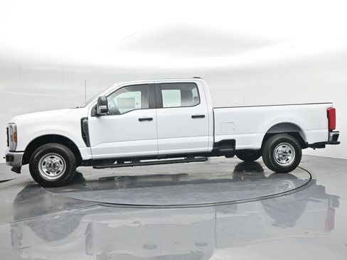 New 2026 Ford F250 XL w/ XL Chrome Package image 31