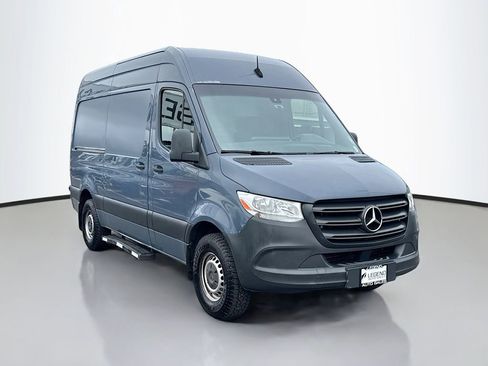 Used 2019 Mercedes-Benz Sprinter 144 image 3