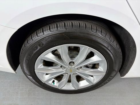 Used 2024 Chevrolet Malibu LT image 12