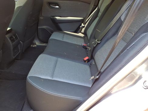 Used 2023 Nissan Rogue SV AWD/4WD image 7
