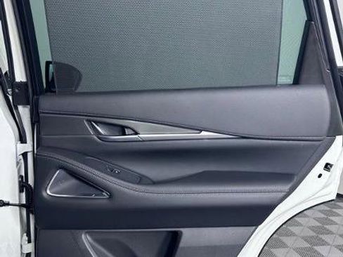 Certified 2025 INFINITI QX60 Luxe image 27