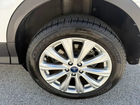 Used 2018 Ford Escape Titanium FWD image 36
