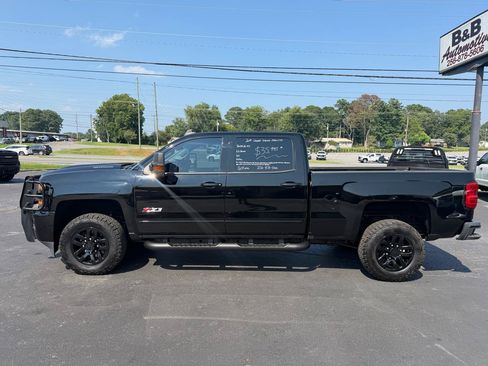 Used 2019 Chevrolet Silverado 2500 LTZ w/ Duramax Plus Package AWD/4WD image 10