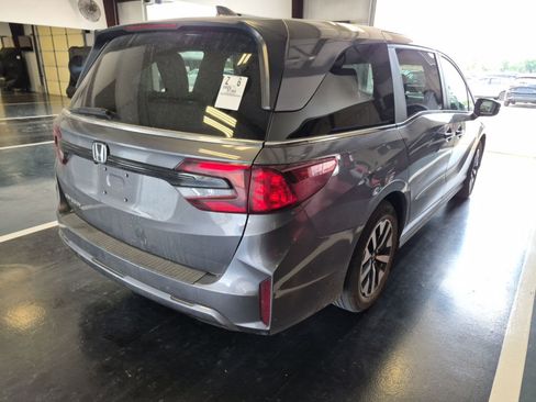 Used 2025 Honda Odyssey EX-L image 4