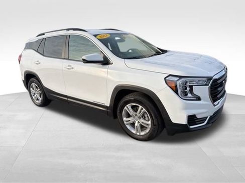Used 2022 GMC Terrain SLE w/ Driver Convenience Package image 18