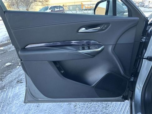 Certified 2023 Cadillac XT4 Luxury w/ Cold Weather Package image 16