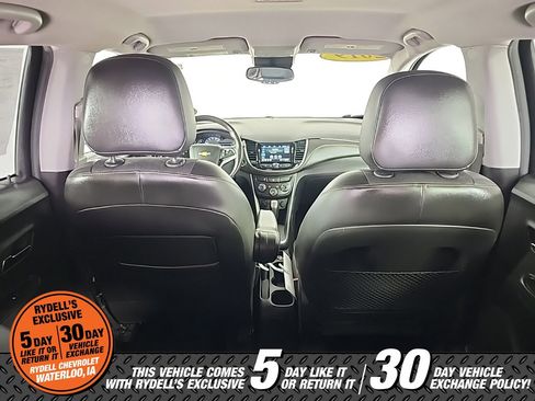 Used 2019 Chevrolet Trax LT w/ LT Convenience Package image 13
