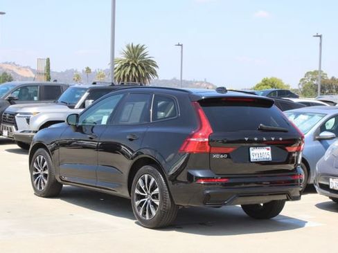 Used 2025 Volvo XC60 B5 Plus AWD/4WD image 19
