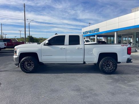 Used 2019 Chevrolet Silverado 1500 LT image 4