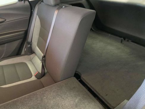 Used 2025 Chevrolet TrailBlazer LT AWD/4WD image 15
