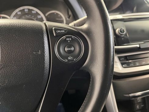 Used 2015 Honda Accord EX-L image 26