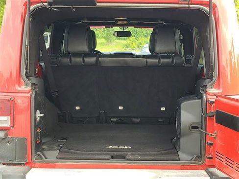 Used 2014 Jeep Wrangler Unlimited Sahara w/ Dual Top Group image 9