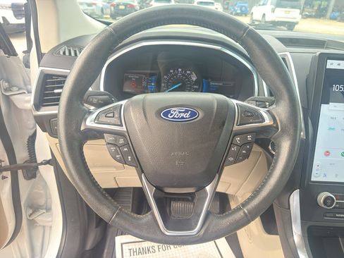 Used 2021 Ford Edge Titanium w/ Equipment Group 301A FWD image 18