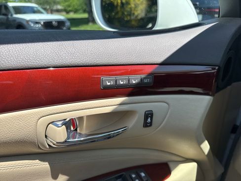 Used 2011 Lexus LS 460 w/ Luxury Value Edition RWD image 33