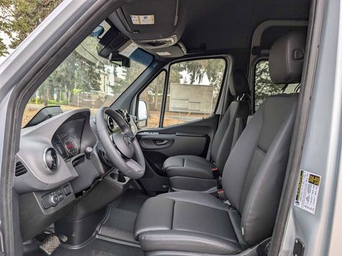New 2025 Mercedes-Benz Sprinter 2500 image 22