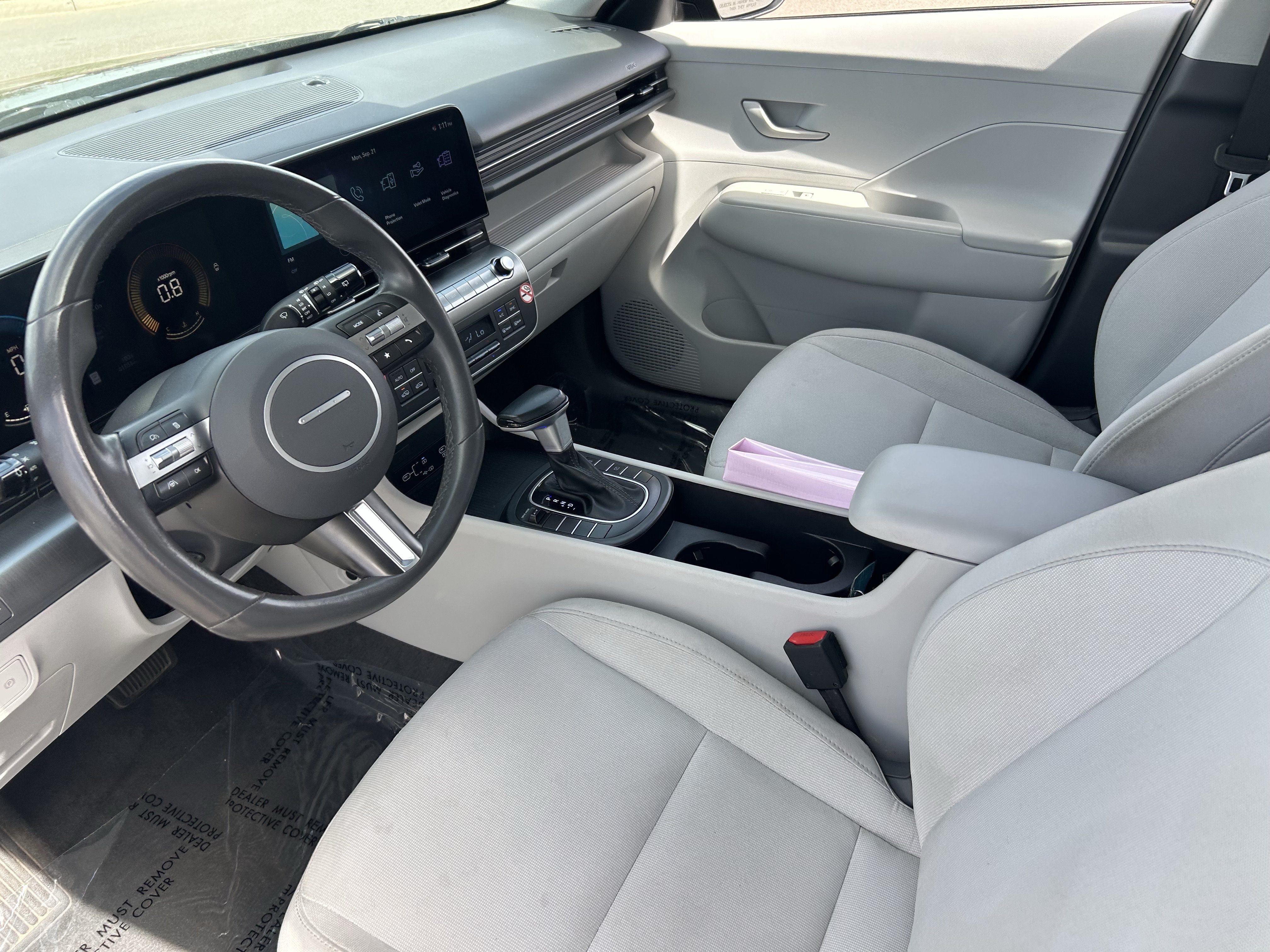 Used 2025 Hyundai Kona SEL FWD image 27