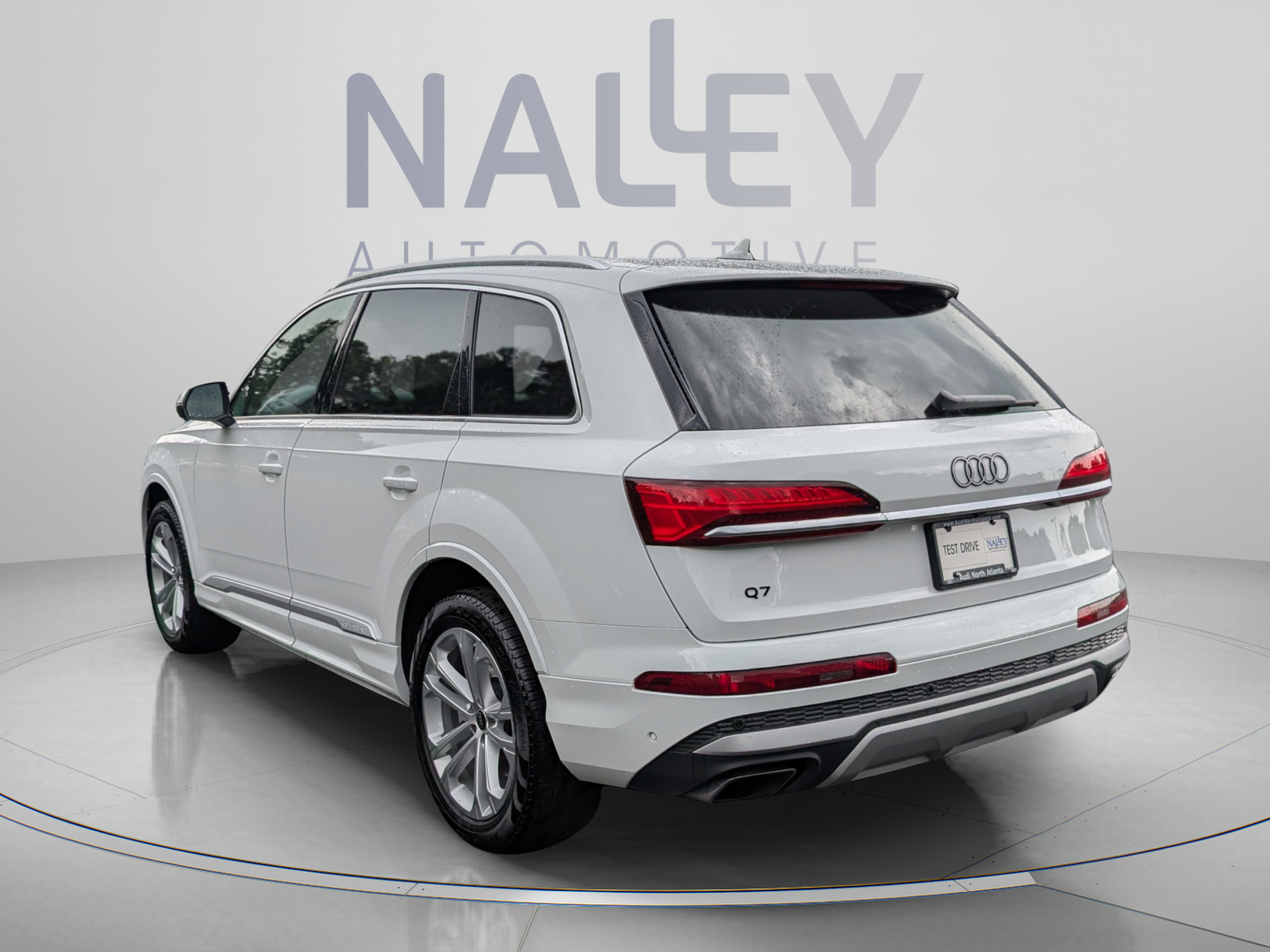 Used 2025 Audi Q7 3.0T Premium Plus AWD/4WD image 3
