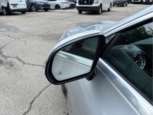 Used 2018 Mercedes-Benz E 400 Coupe image 17