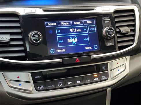 Used 2015 Honda Accord EX-L image 30