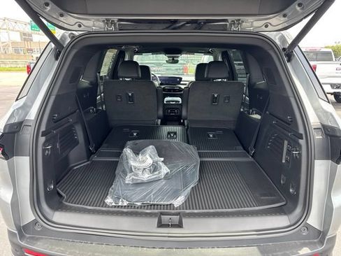 New 2026 Buick Enclave Preferred w/ Power Package FWD image 5