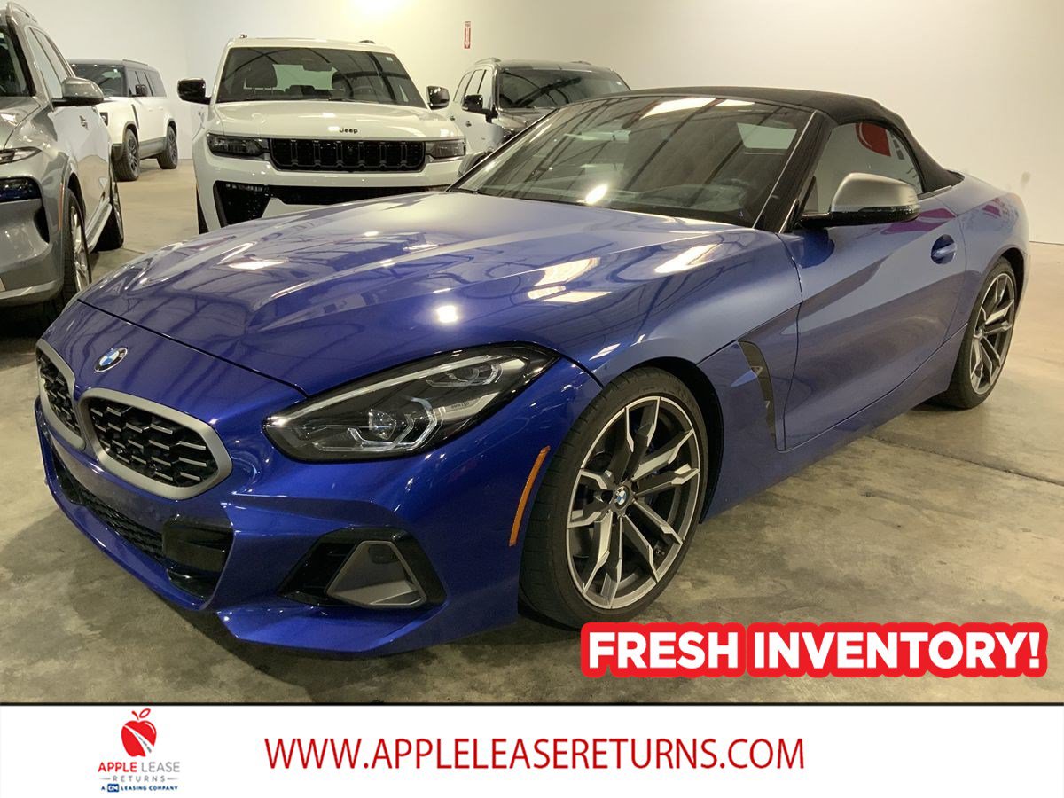 Used 2023 BMW Z4 M40i w/ Premium Package RWD image 2