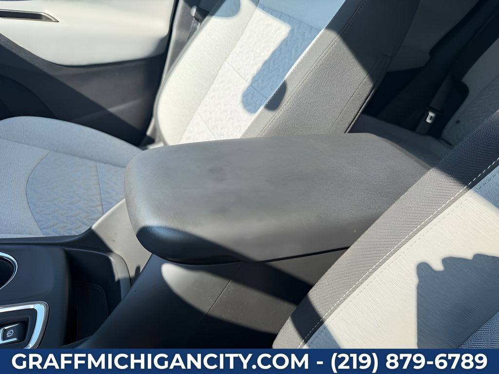 Used 2023 Chevrolet Equinox LT w/ Driver Convenience Package AWD/4WD image 18