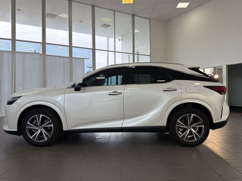 Used 2024 Lexus RX 350 Premium w/ Accessory Package (K3) FWD image 2