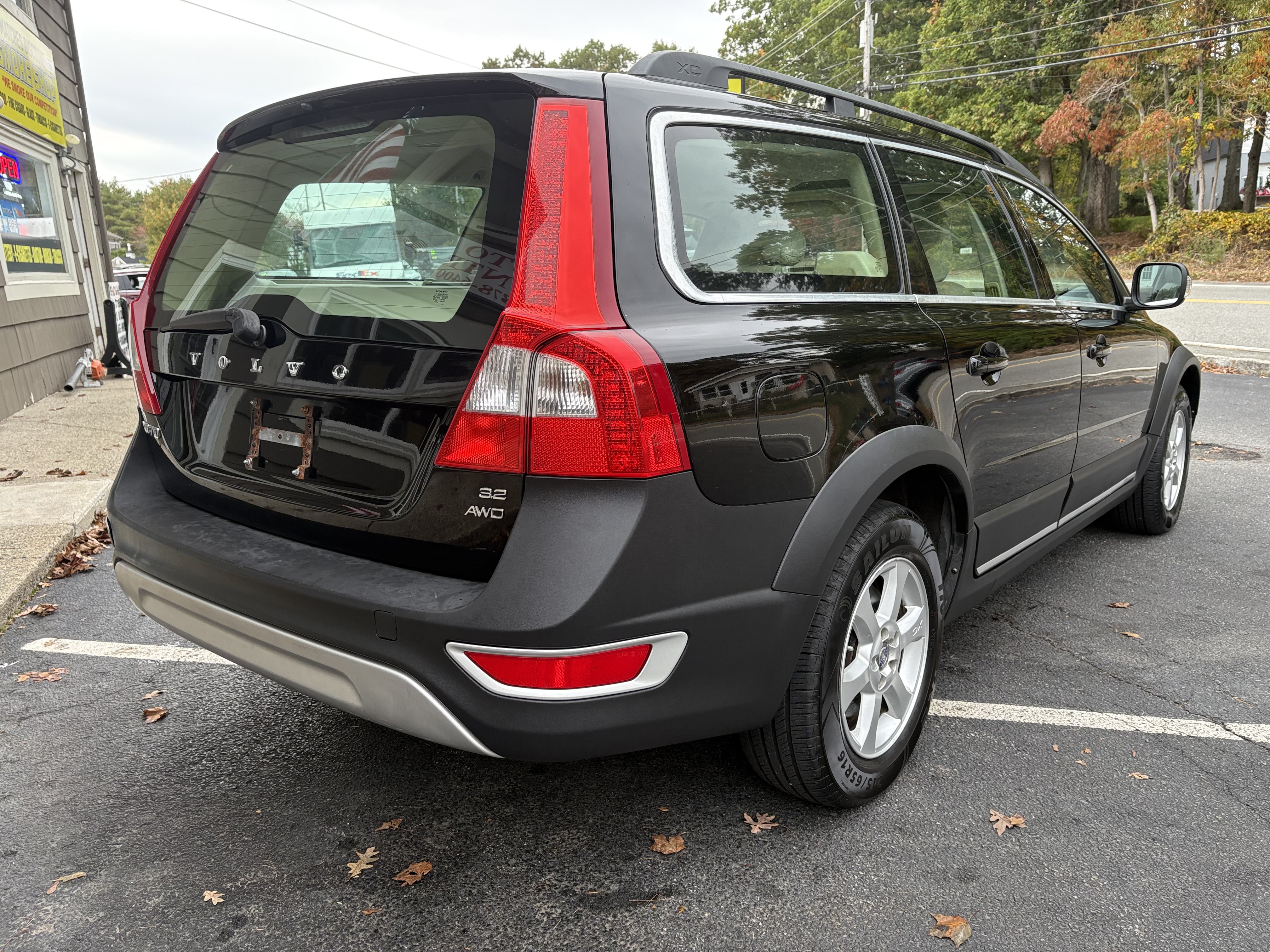Used 2010 Volvo XC70 3.2 AWD/4WD image 5
