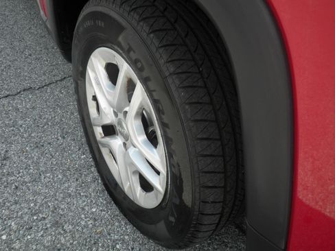 Used 2018 Jeep Compass Sport w/ Tech Group image 8