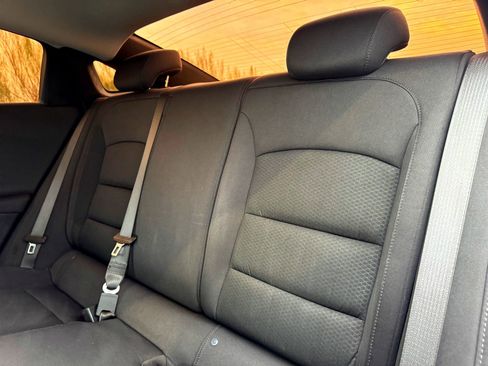 Used 2021 Chevrolet Malibu RS image 15