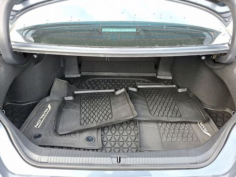 Used 2020 Toyota Avalon Touring image 29