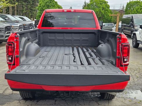 New 2026 RAM 3500 Big Horn AWD/4WD image 10